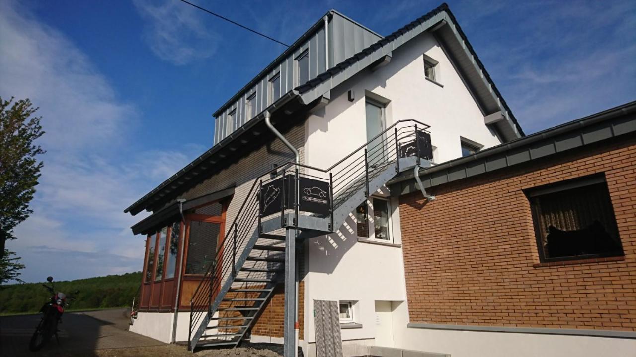 Ferienwohnung Hohe Acht Kaltenborn  エクステリア 写真